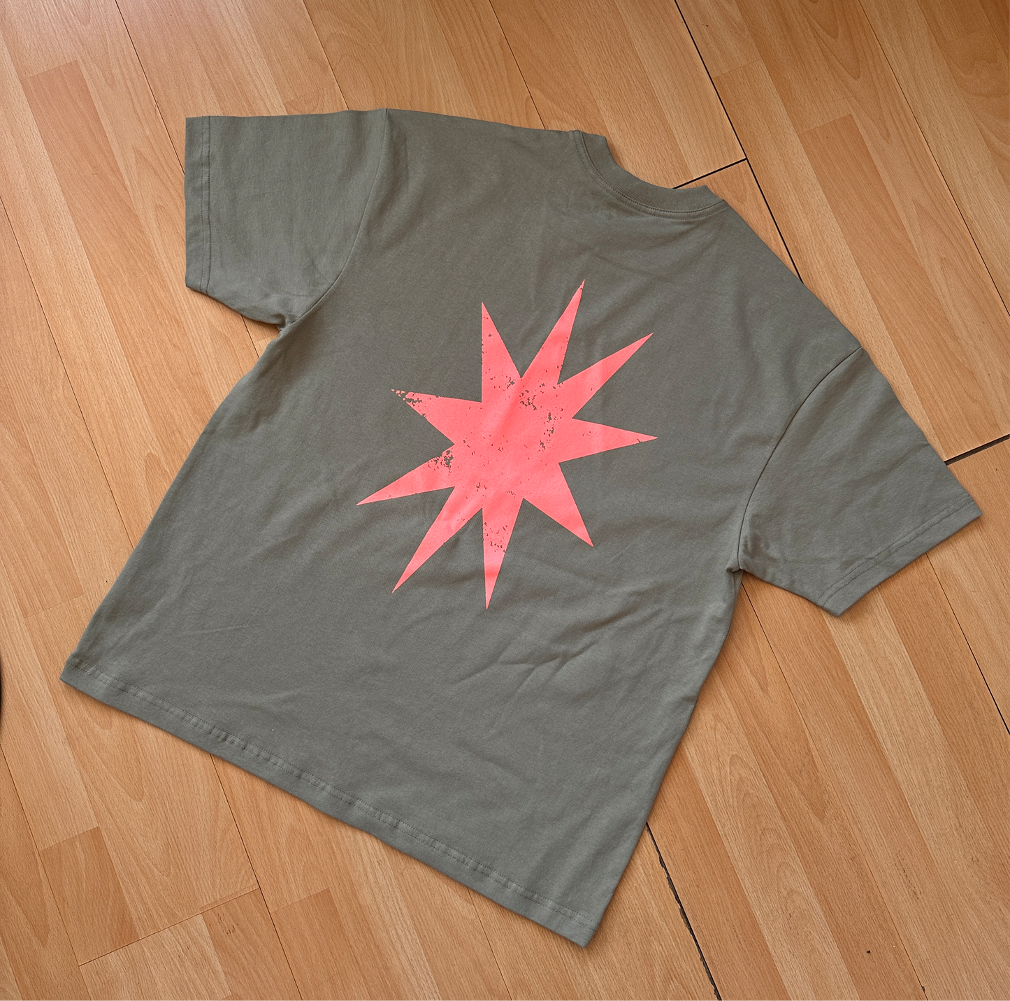 STAR TEE